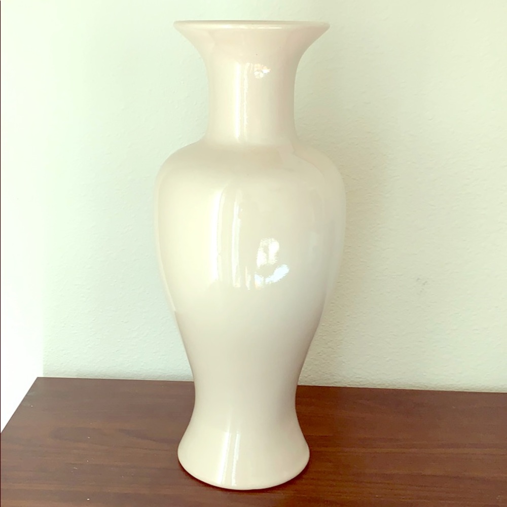 White Ceramic Flower Vase